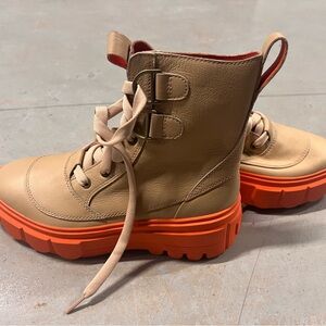Sorel Caribou Boot-Ceramic/Optimized Orange